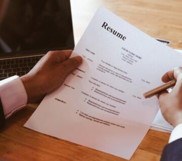 چگونه رزومه حسابداری تاثیر گذار بنویسیم؟ + نمونه رزومه حسابداری